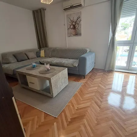 Apartment Snow White Omiš